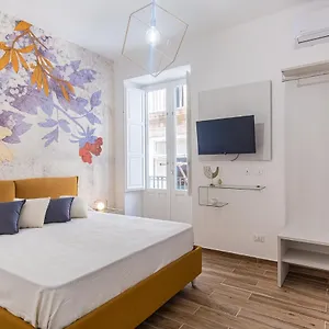https://flower-suite-bb.sicilyhotelsitaly.net