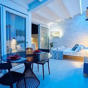 https://porta-del-golfo-apartments-suites.sicilyhotelsitaly.net