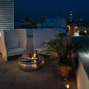 https://il-palazzotto-luxury-suites.lecce-hotels.com