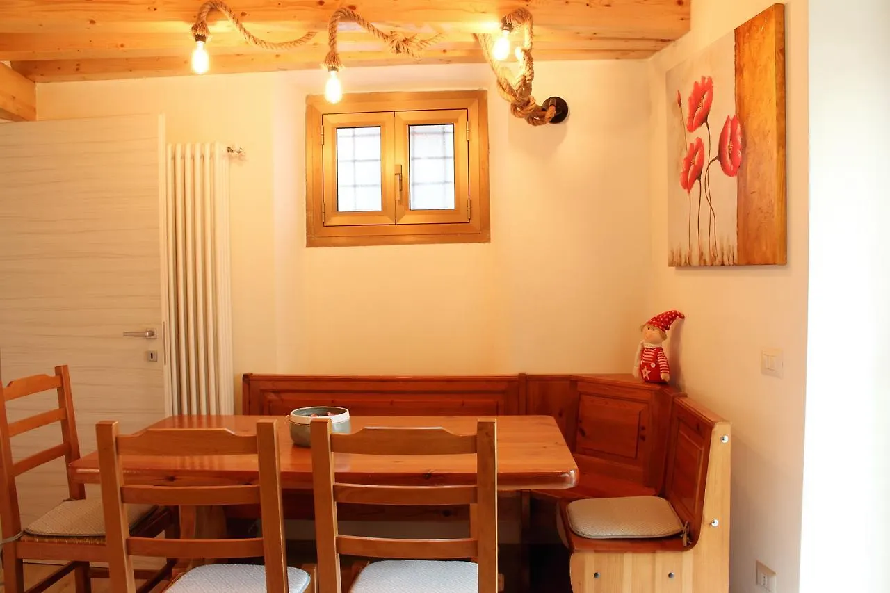 La Magnolia Guests House Bed & Breakfast Dervio