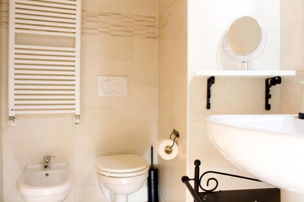 La Magnolia Guests House Bed & Breakfast Dervio 0*,