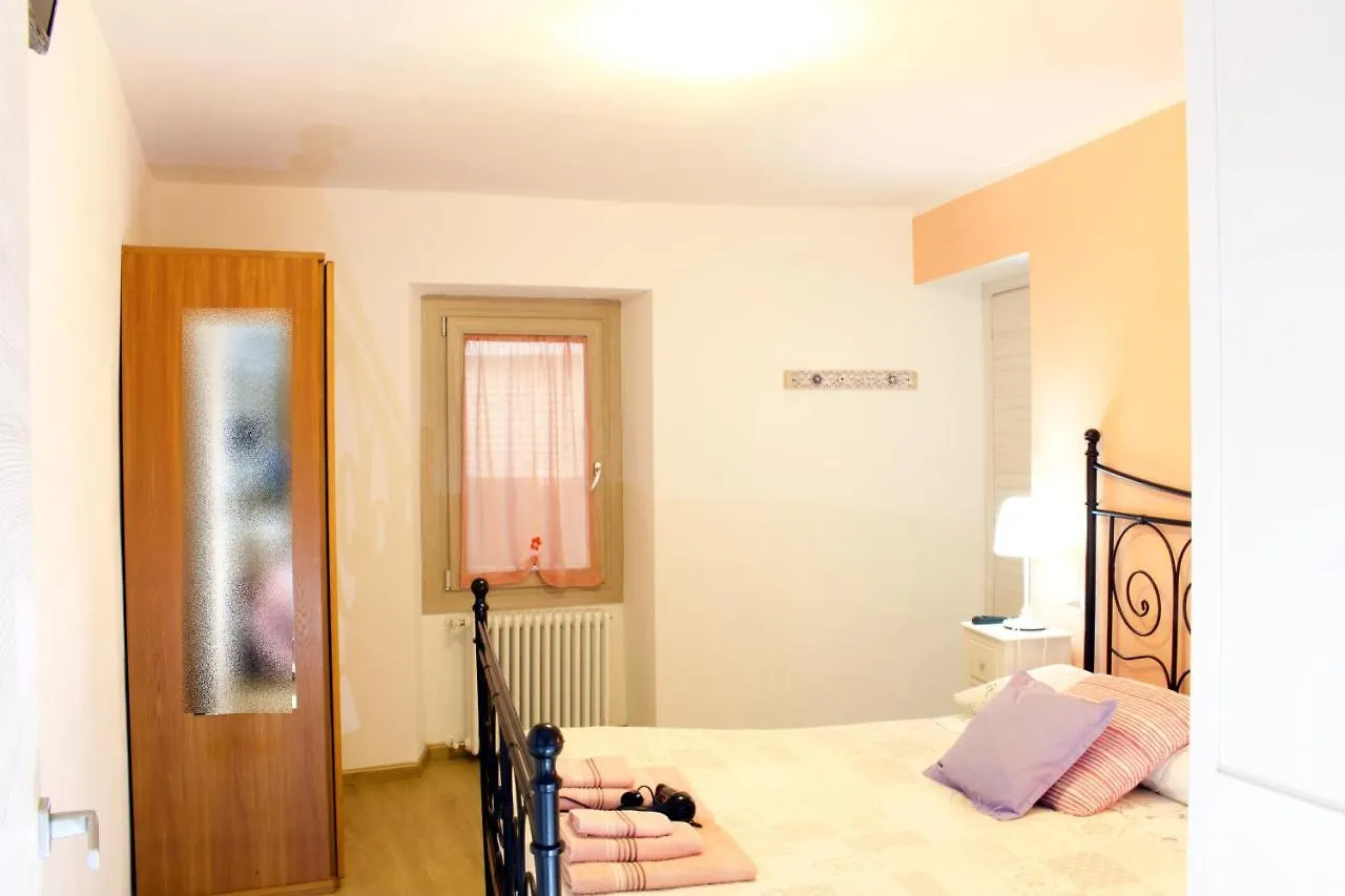 La Magnolia Guests House Bed & Breakfast Dervio